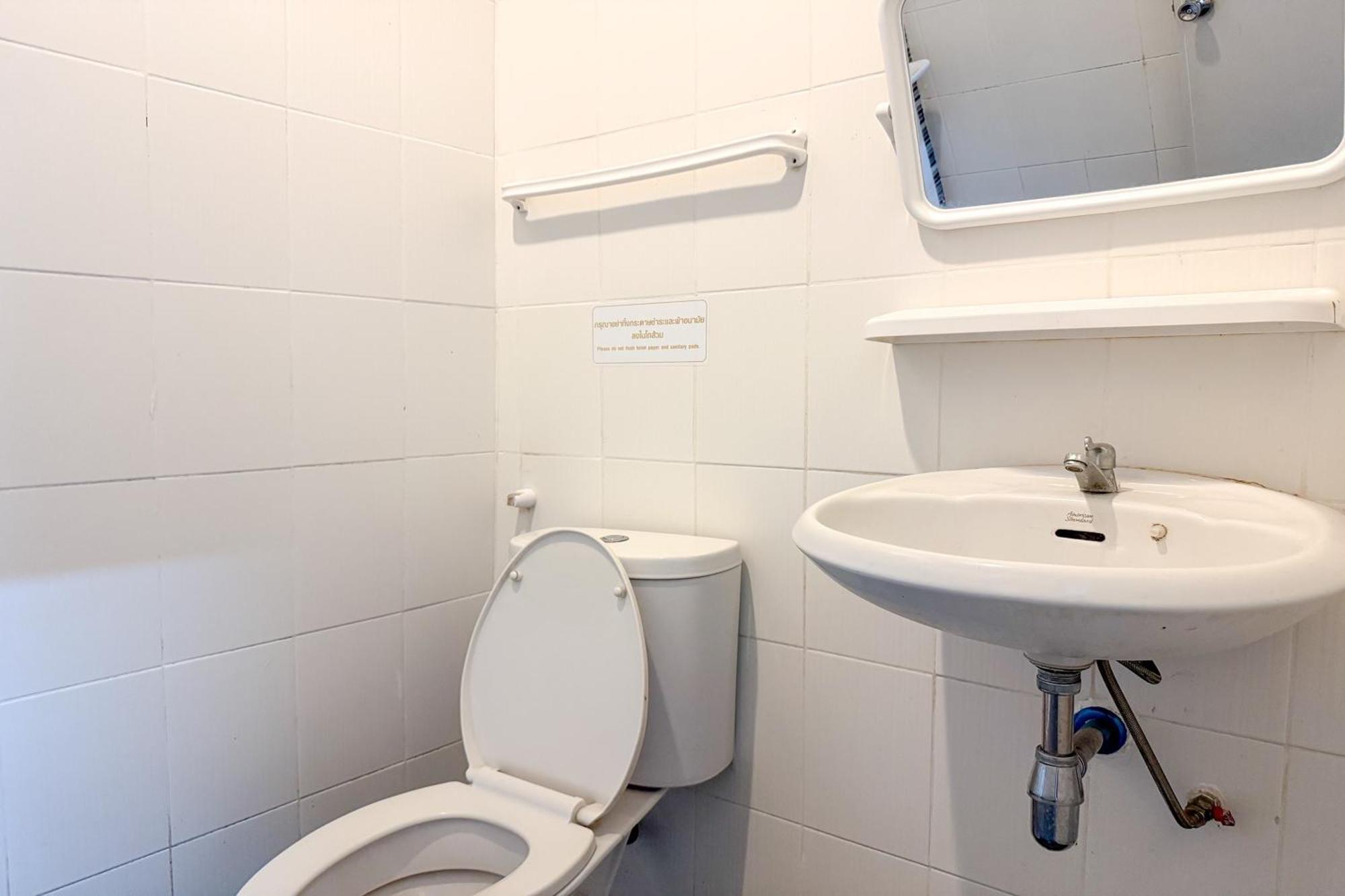 Tf Apartment Chiang Mai Bagian luar foto